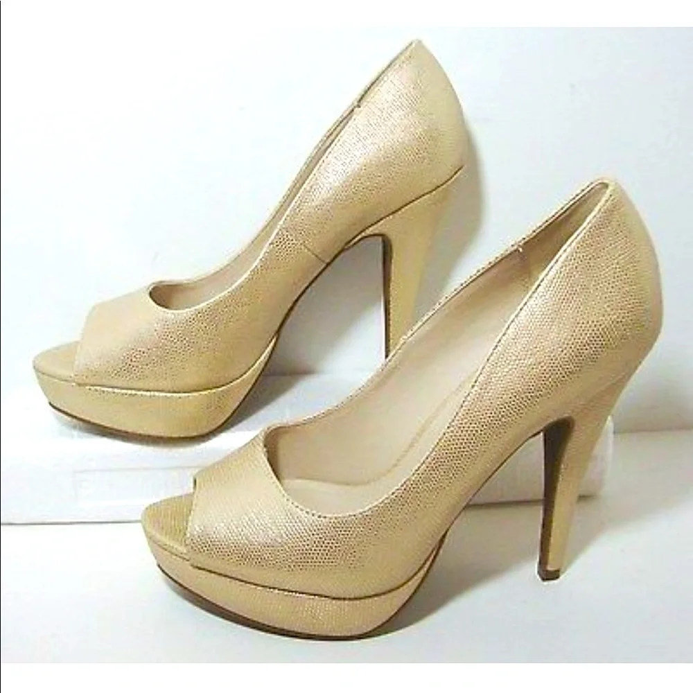 Apt 9 Metallic Gold Peep Toe Platform Heel
